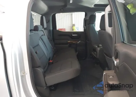 2021 Chevrolet Silverado 1500 4Wd Short Bed Rst z USA, uszkodzony, nr VIN 3GCUYEED8MG191722